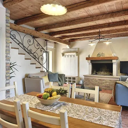 Gorgeous Runka With Private Pool And Wellness Near Pula By Wiibuk Villa