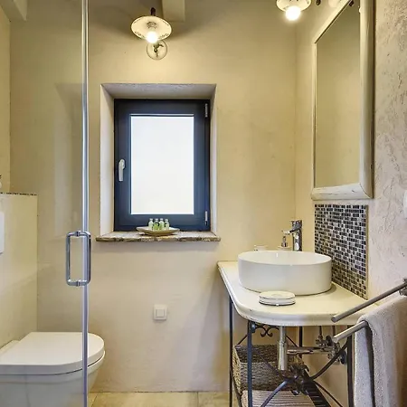 Gorgeous Runka With Private Pool And Wellness Near Pula By Wiibuk