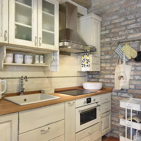 Villa Gorgeous Runka With Private Pool And Wellness Near Pula By Wiibuk Muntic
